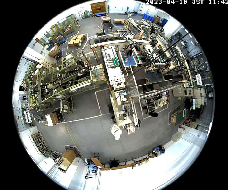360°の全方位カメラで、広い範囲を1台でモニタリング