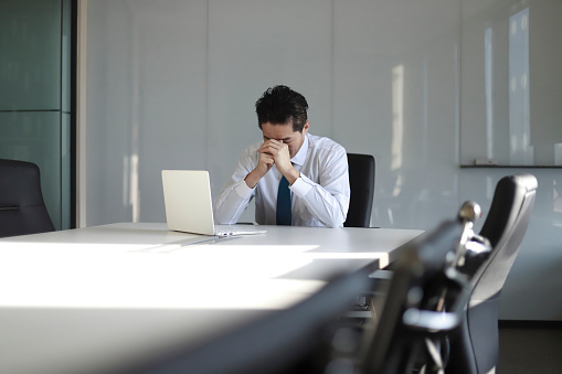 是正のしかたに悩む管理者 是正のしかたに悩む管理者